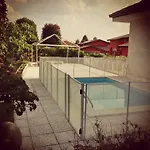 Bed & Breakfast Monterosa Con Piscina Castronno