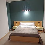 Bed & Breakfast Monterosa Con Piscina Castronno