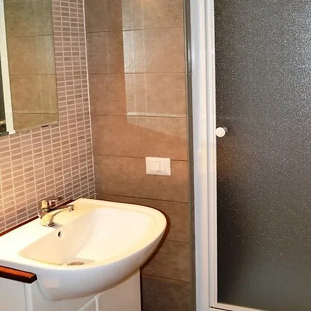 Bed & Breakfast Monterosa Con Piscina *