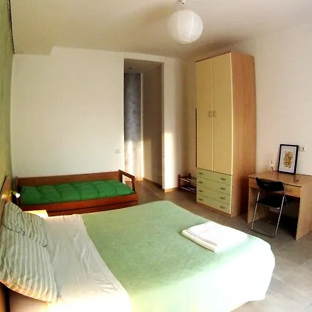 Monterosa Con Piscina Bed & Breakfast *